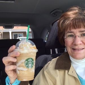 Meet your Posher, Pamela